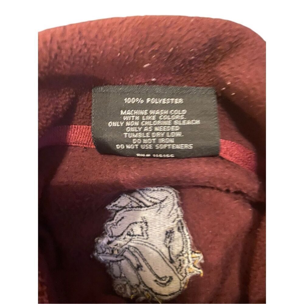 Flawed Colosseum UMD Bulldogs Quarter Zip Sweater Fleece Winter - Picture 9 of 13